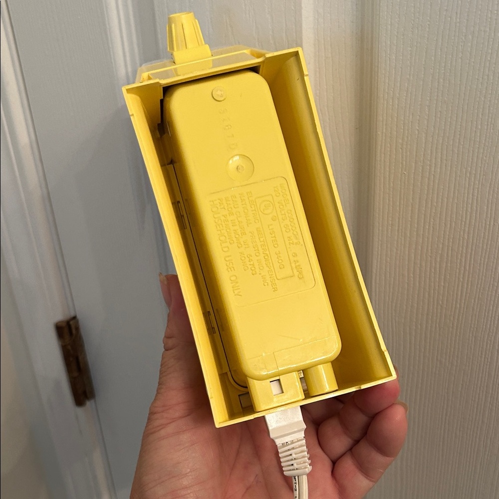 Vintage Presto HotTopper 03000 Electric Butter Melter Dispenser Retro Kitchen - Picture 7 of 8